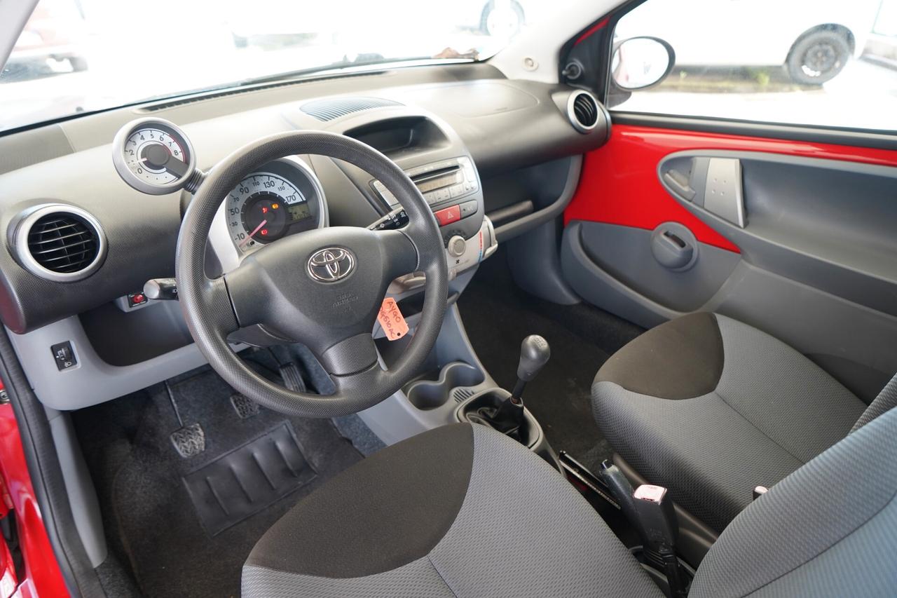 Toyota Aygo 1.0 12V VVT-i 3 porte Sol