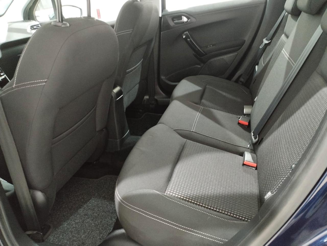 Peugeot 208 BlueHDi 100 5 porte Allure