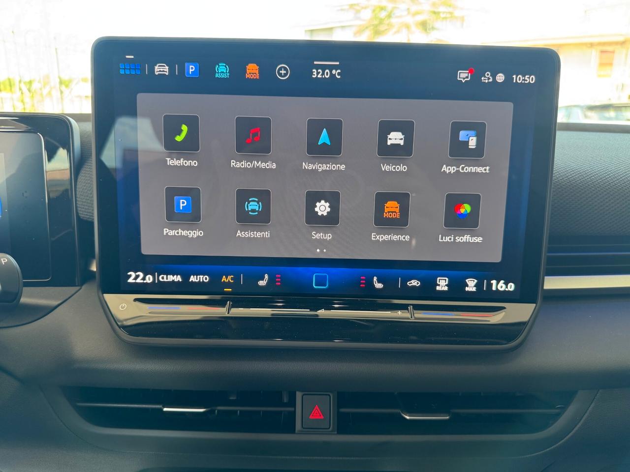 Volkswagen T-Roc 1.5 eTSI ACT 150 CV DSG R-Line PRONTA CONSEGNA
