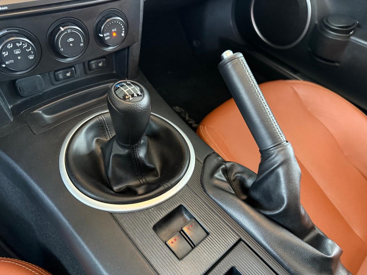 Mazda MX-5 Roadster Coupé 1.8L Fire