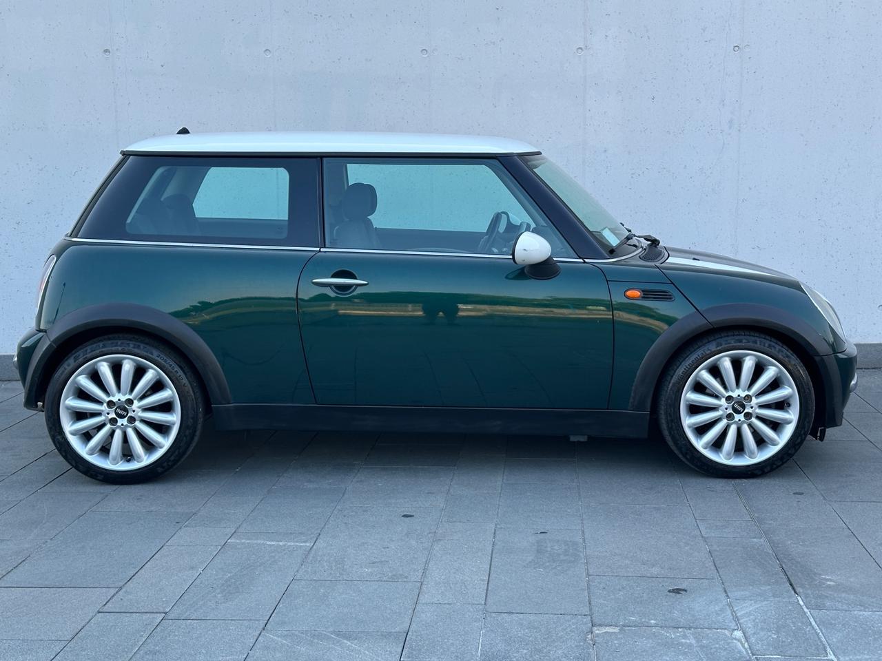 Mini 1.6 16V Cooper Neopatentati