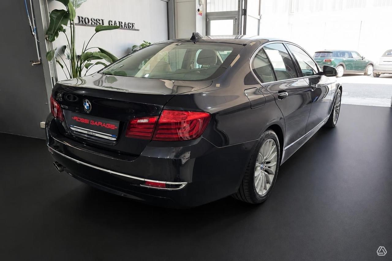 Bmw 520 520d xDrive Luxury
