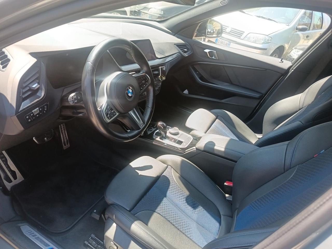 Bmw 118 118i 5p. Msport Exterior