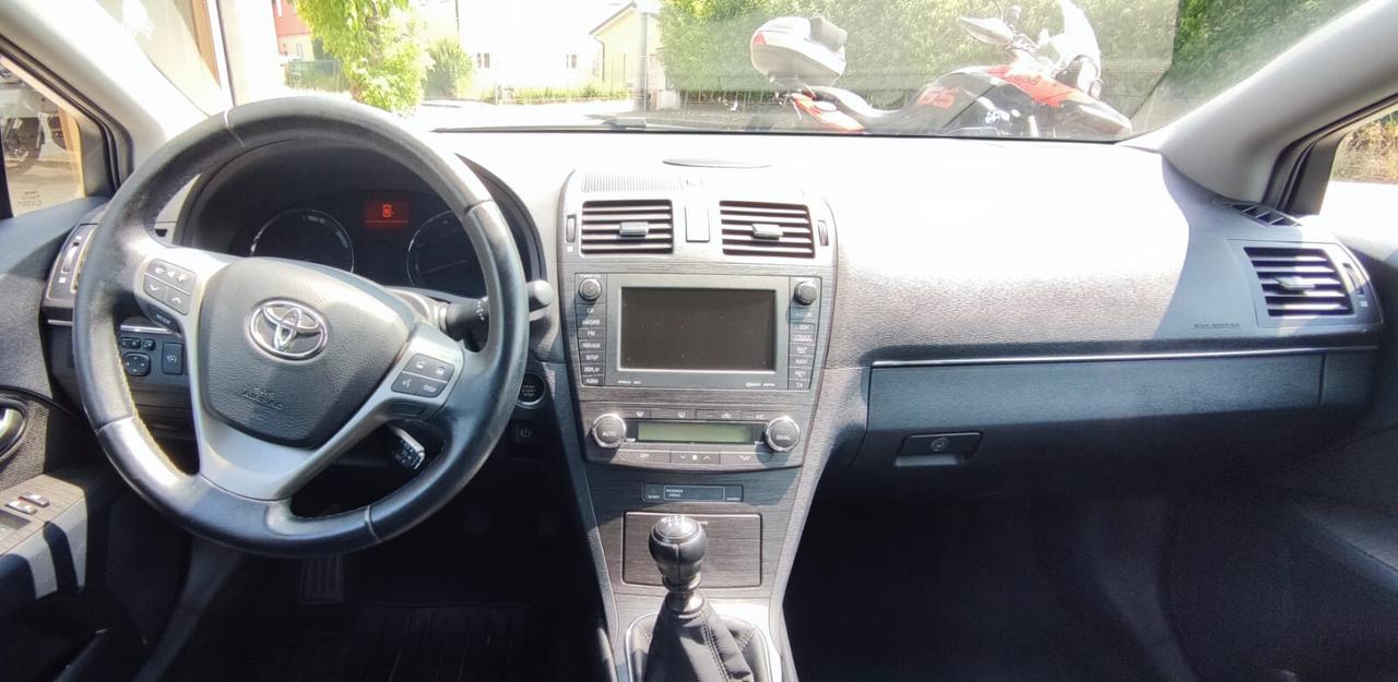 Toyota Avensis 2.2 D-4D Executive