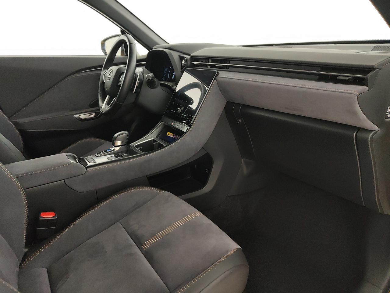 LEXUS LBX 1.5 hybrid Cool 2wd