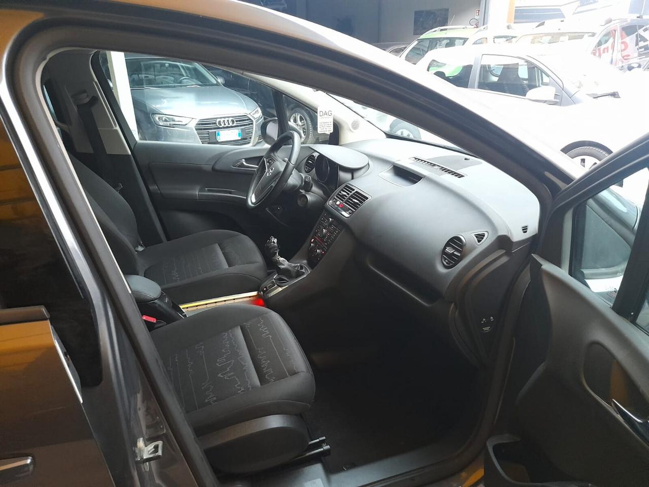 Opel Meriva 1.4cc benzina 12 mesi garanzia-2011