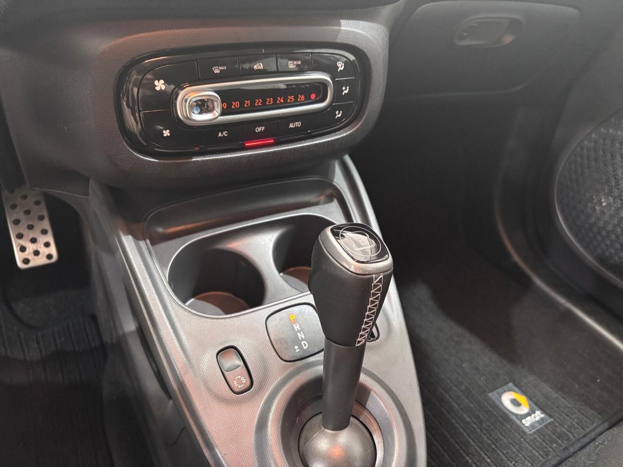 SMART FORFOUR 0.9 TWINAMIC TURBO BRABUS