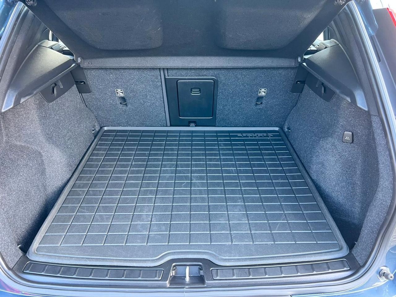 Volvo XC40 1.5 t2 Momentum Pro auto my21