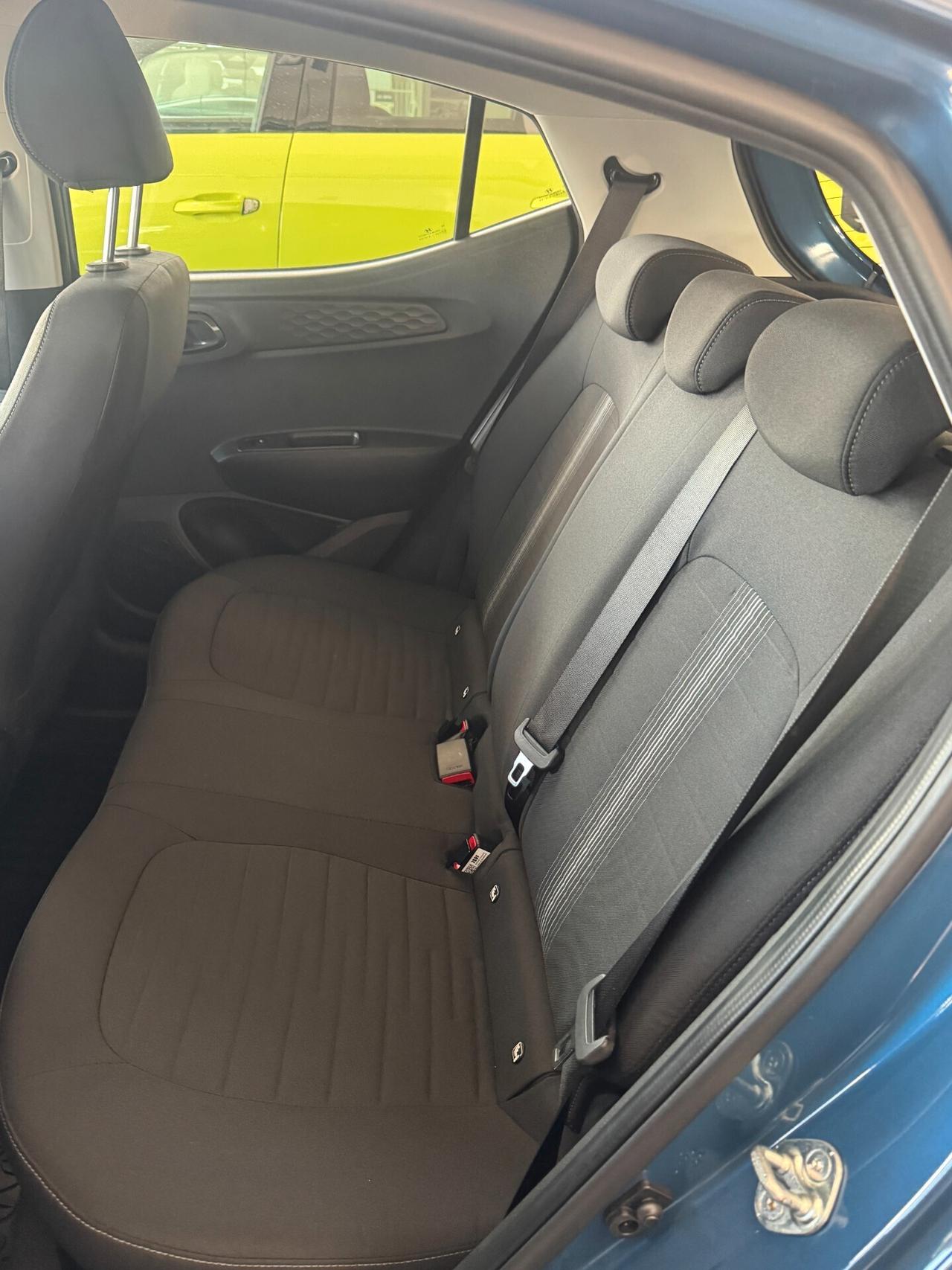 HYUNDAI i10 - FULL OPRIONAL 1.0 MPI Connectline