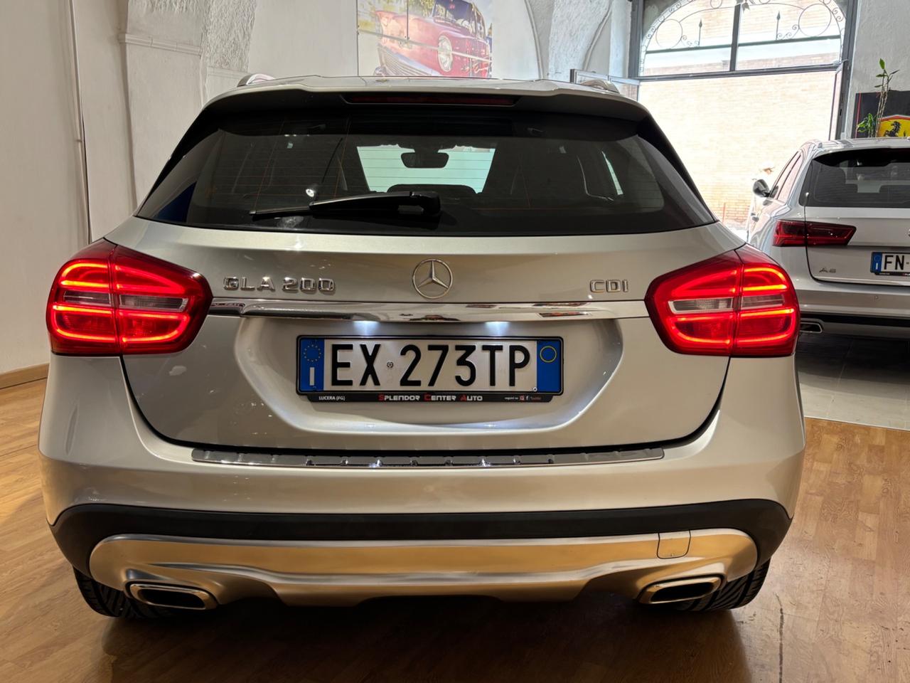 Mercedes-benz GLA 200d Premium