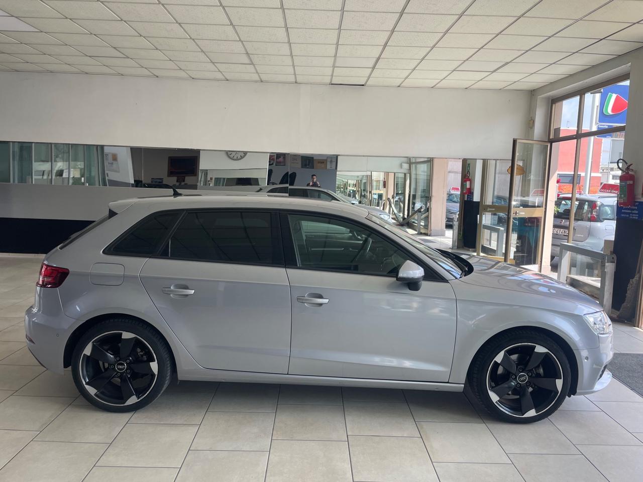 Audi A3 SPB 30 TFSI Sport - Nessun vincolo -