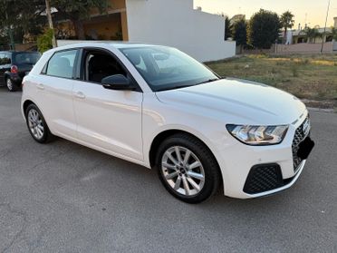 Audi A1 SPB 30 TFSI S tronic line edition