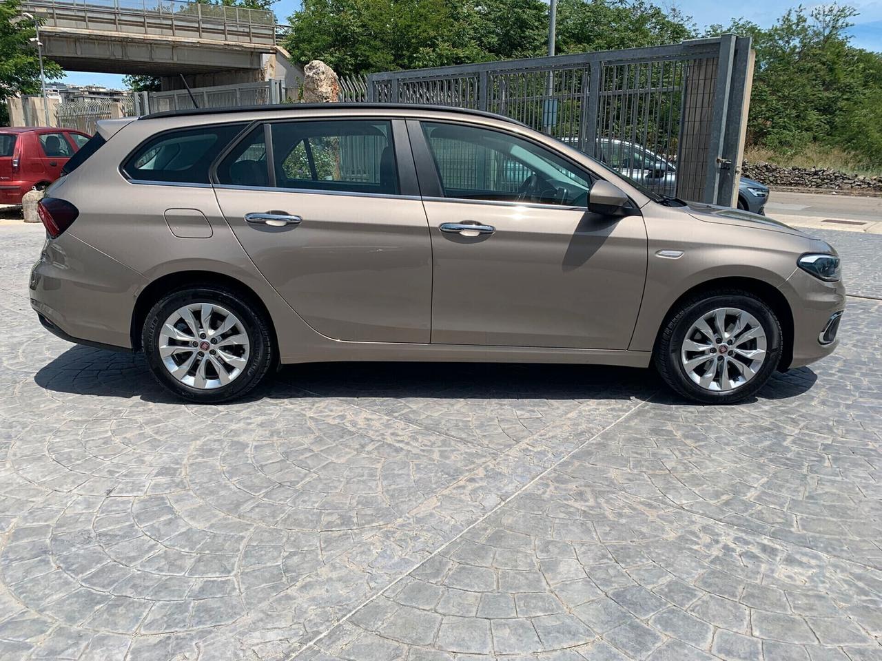 Fiat Tipo 1.6 Mjt S&S SW Lounge