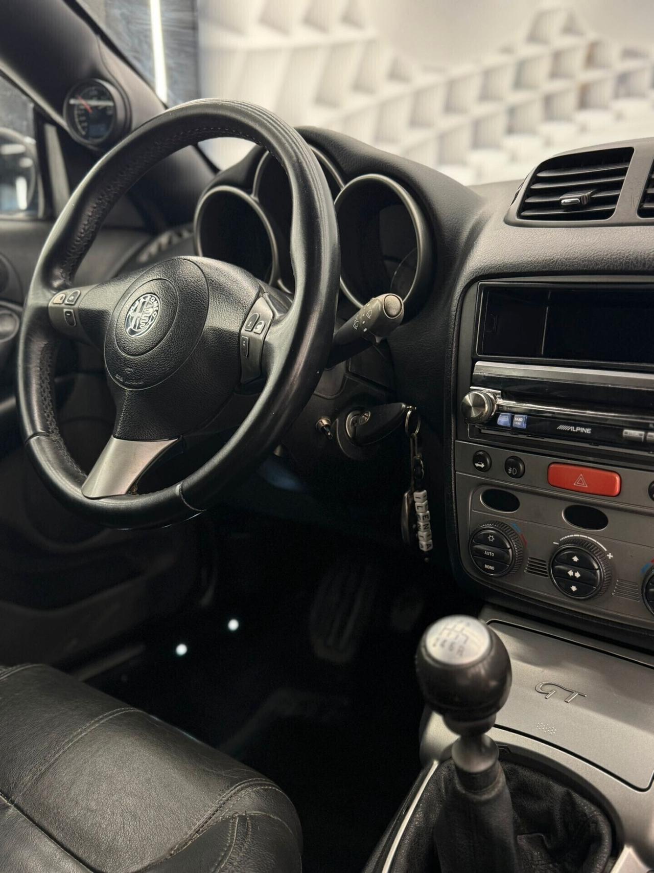 Alfa Romeo GT 1.9 MJT 150cv-KM CERTIFICATI-PERMUTE