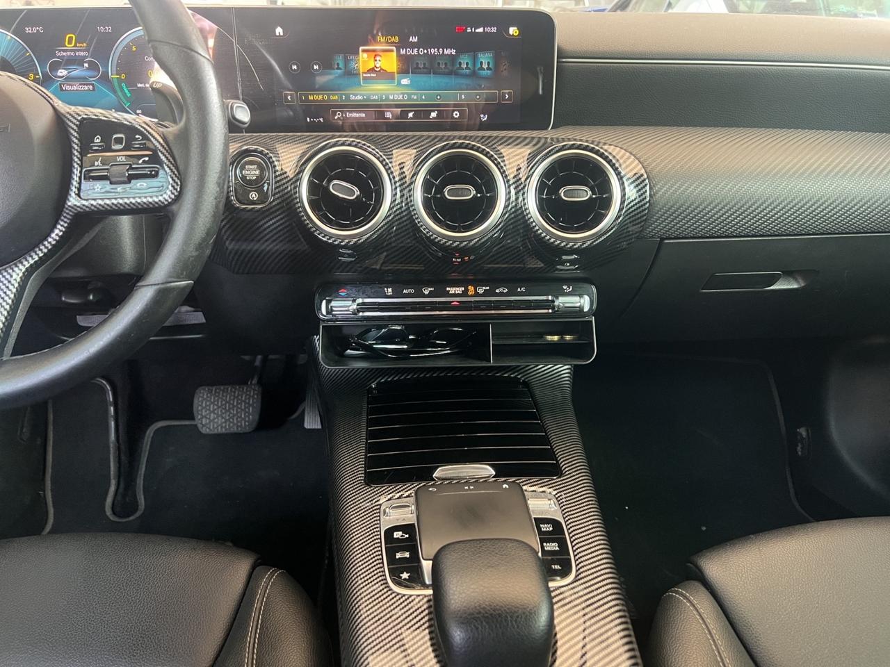 Mercedes-benz A 180 d Premium