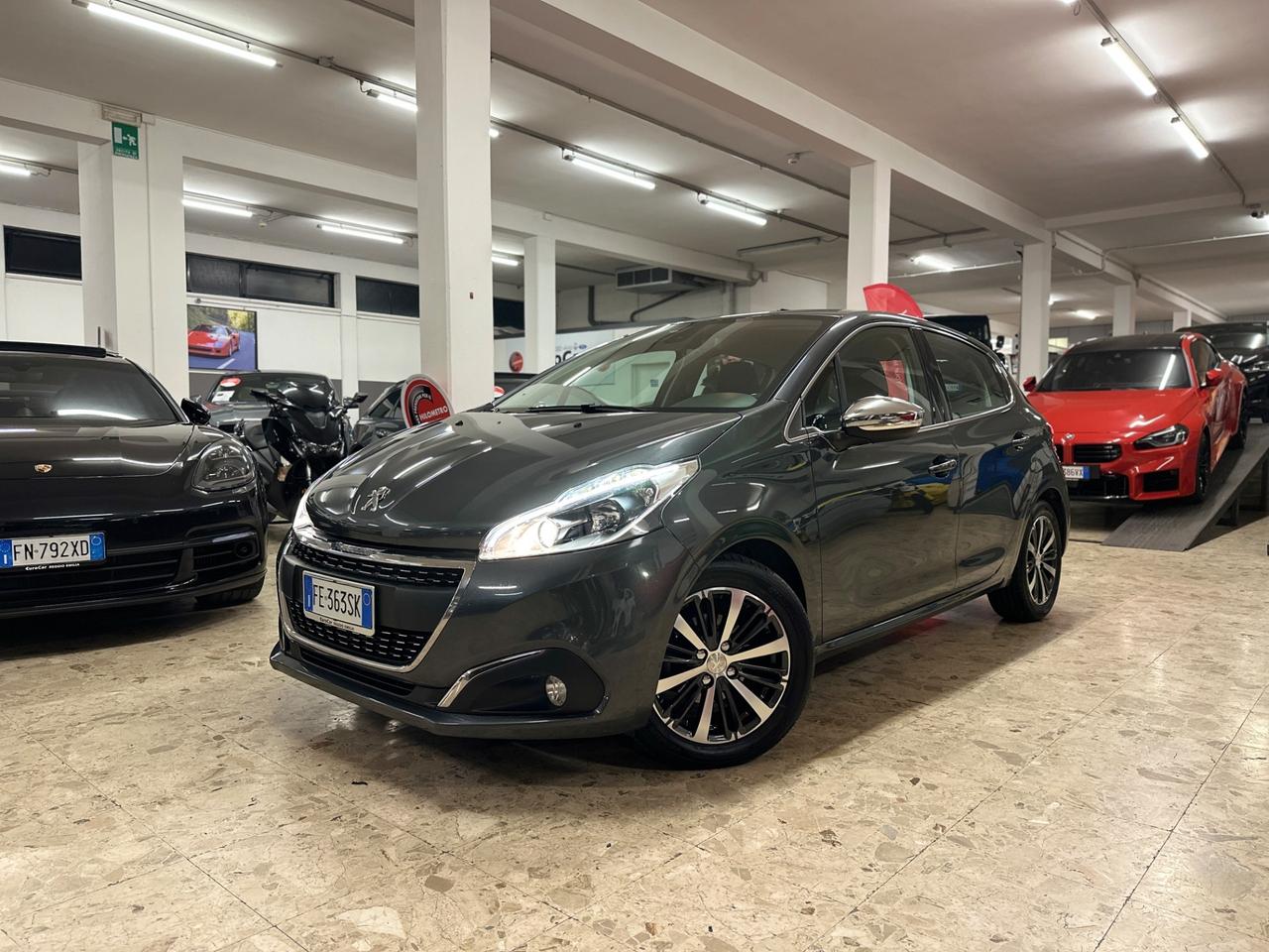 Peugeot 208 BlueHDi 75cv Allure 10/2016 Neopatentati Euro 6B