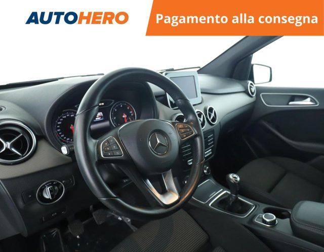 MERCEDES-BENZ B 180 d Business