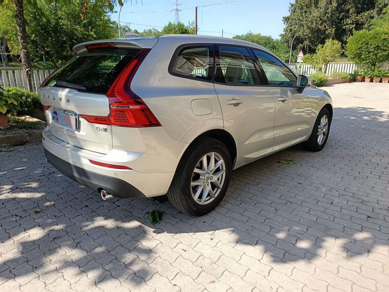 VOLVO XC60 D4 AWD Business ProMMo