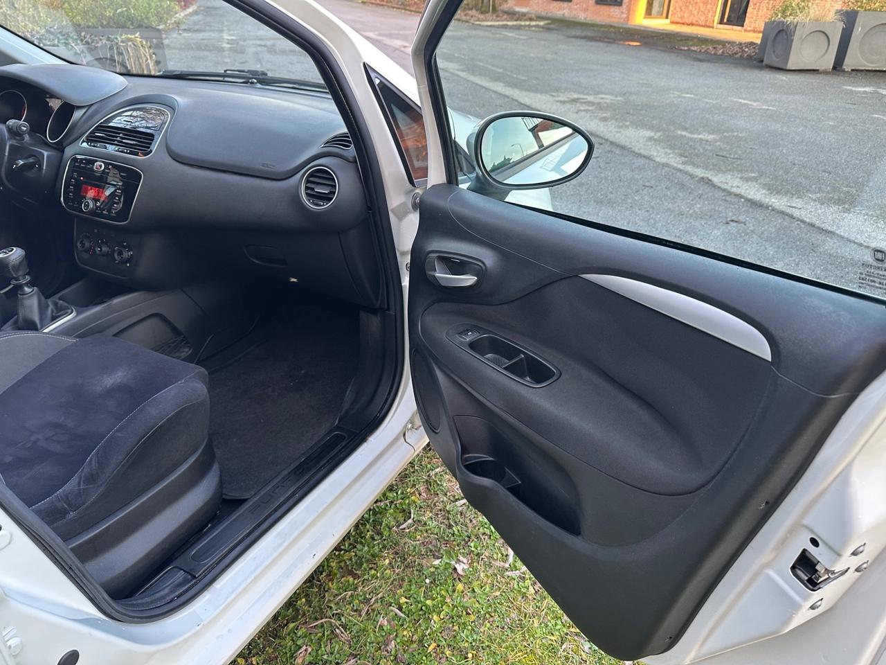 Fiat Punto 1.4 S&S 8V 5 porte Street