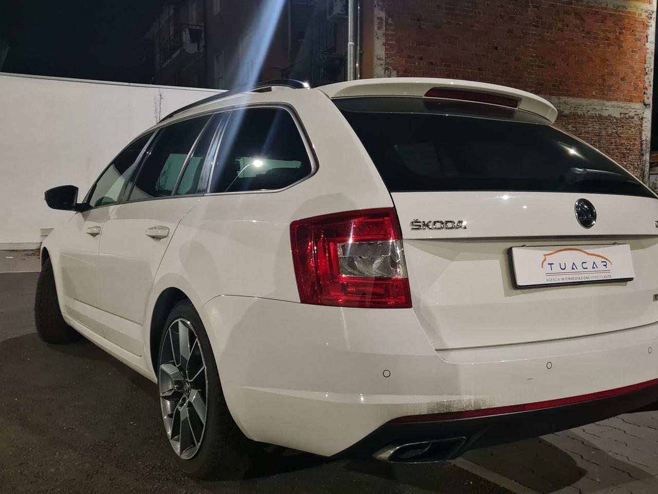 Skoda Octavia 2.0 TDI RS Executive #8258