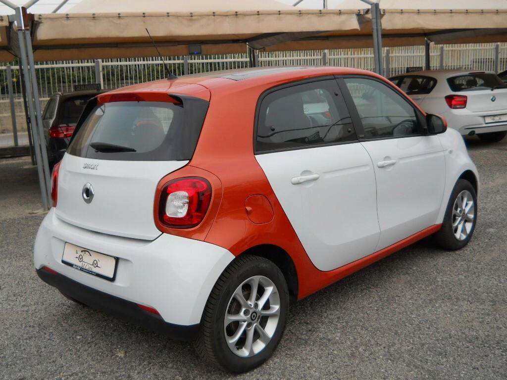 Smart ForFour 70CV 1.0 CC FORFUR PASSION BICOLORE E PANORAMA FULL