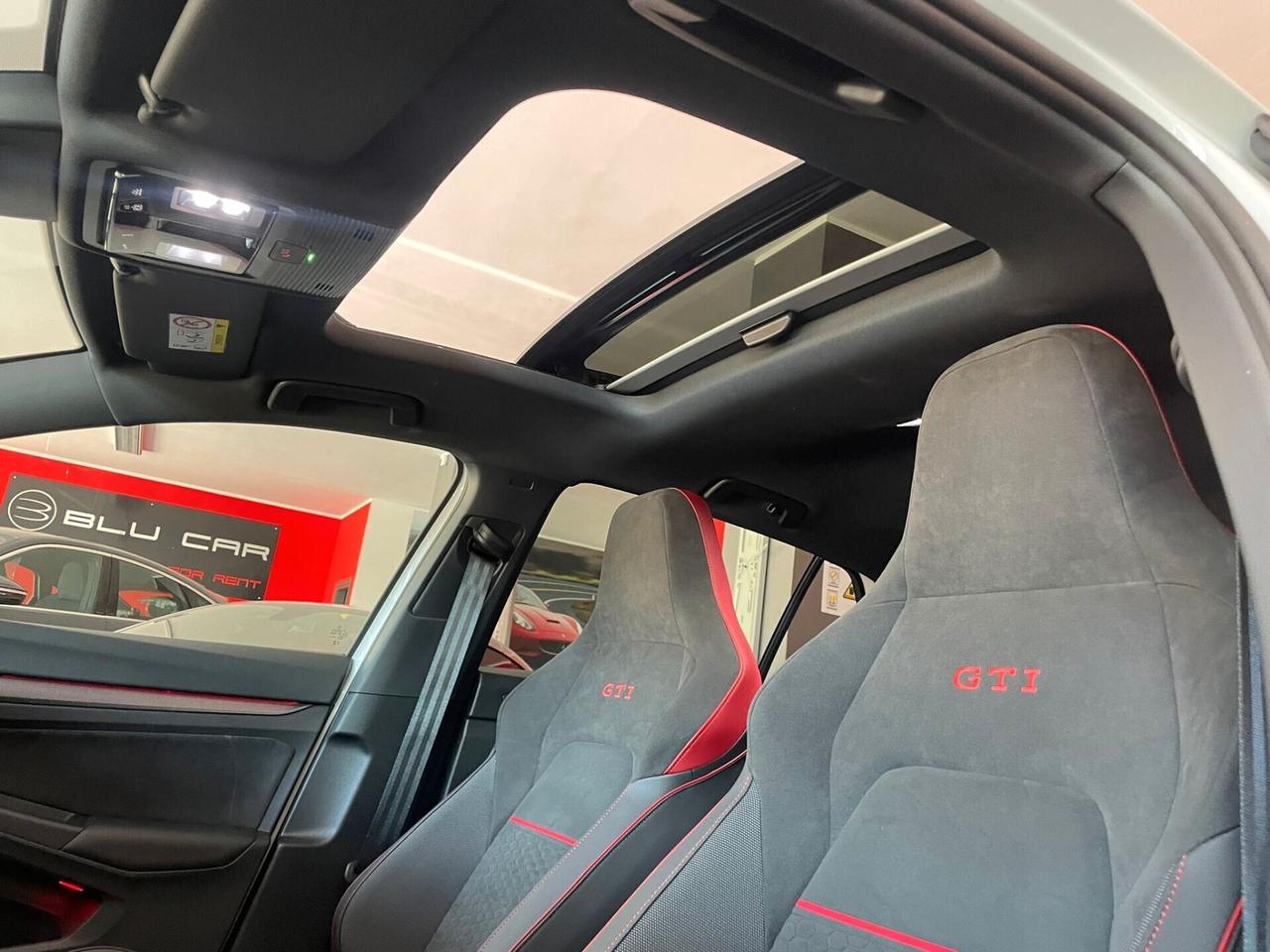 VOLKSWAGEN GOLF 2.0GTI 300cv CLUB SPORT *TETTO*