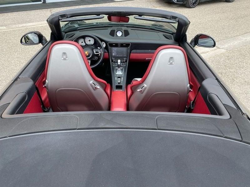 Porsche 911 Cabrio 3.0 Carrera GTS auto