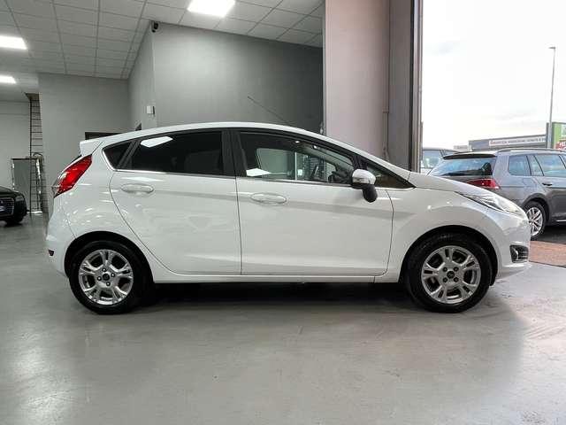 Ford Fiesta Fiesta VI 2013 3p 1.0 Black