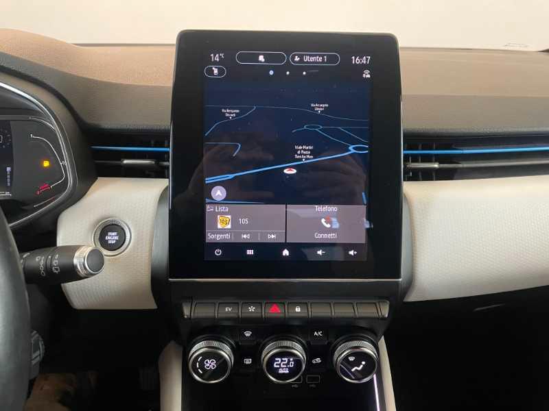 RENAULT Clio V - Clio 1.6 E-Tech hybrid Initiale Paris 140cv auto