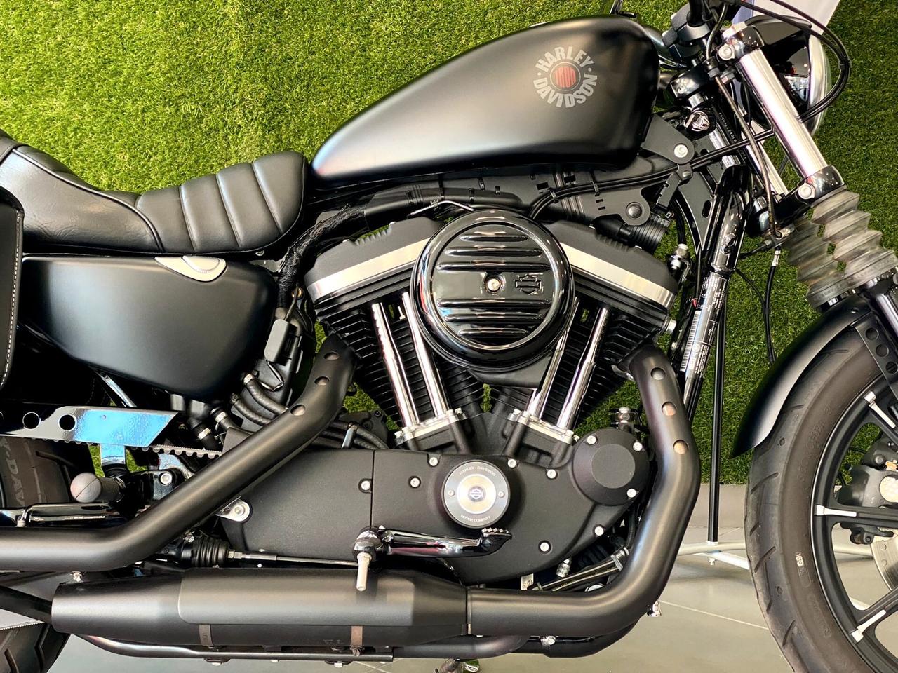 Harley-Davidson Sportster Iron 883 -COME NUOVA