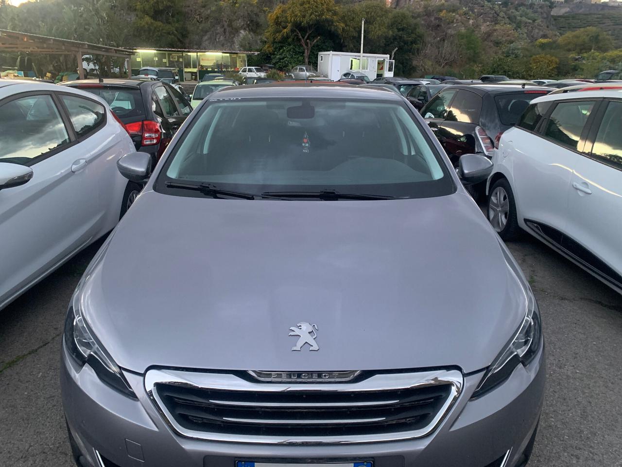 Peugeot 308 BlueHDi 120 S&S Business