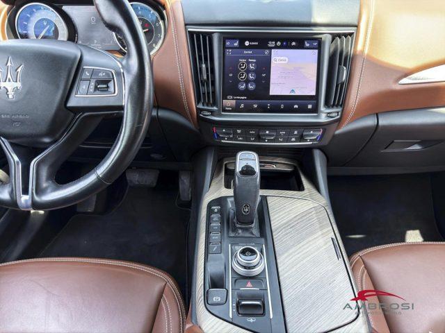 MASERATI Levante Levante V6 AWD Granlusso