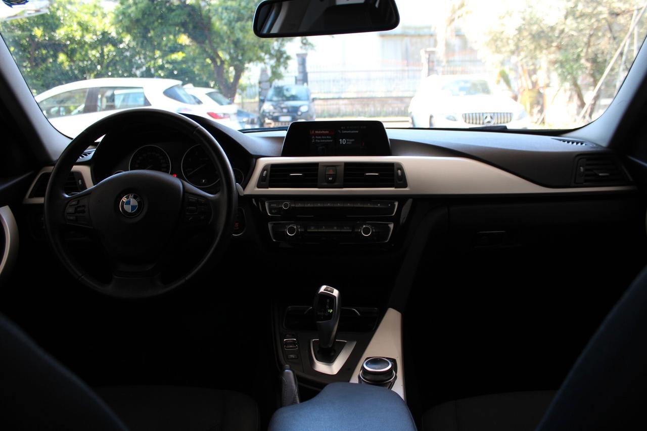 Bmw 318 318d Touring Business Advantage aut.
