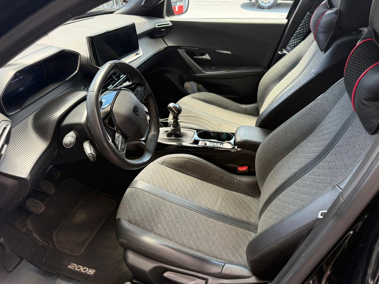 Peugeot 2008 PureTech 100 S&S Allure