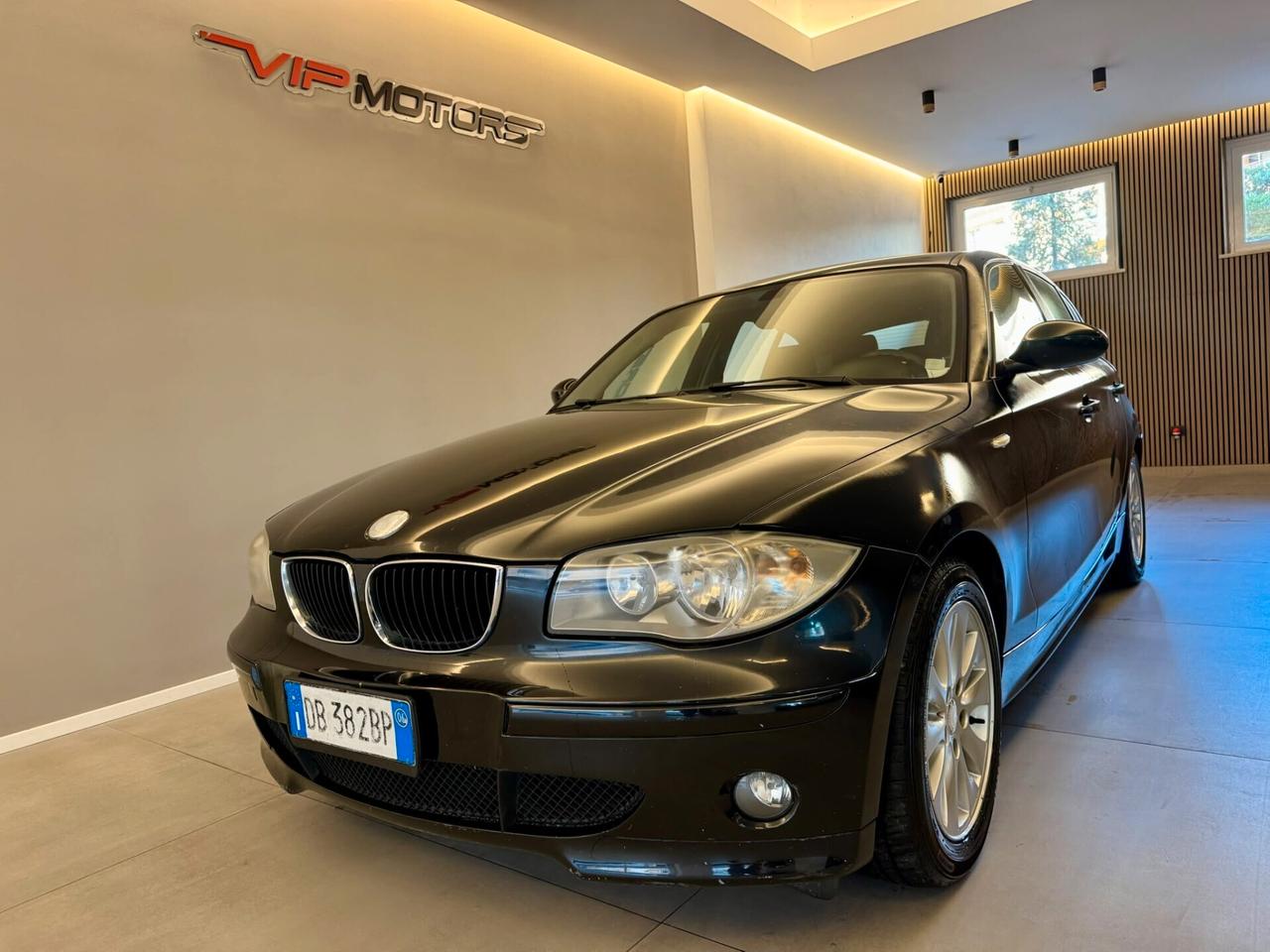 BMW SERIE1 118D 5PORTE FUTURA 122CV CERCHI IN LEGA