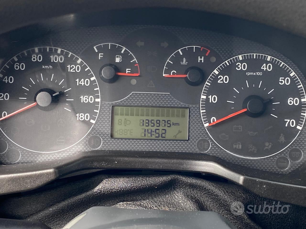Peugeot Bipper 135.000 km tenuto bene