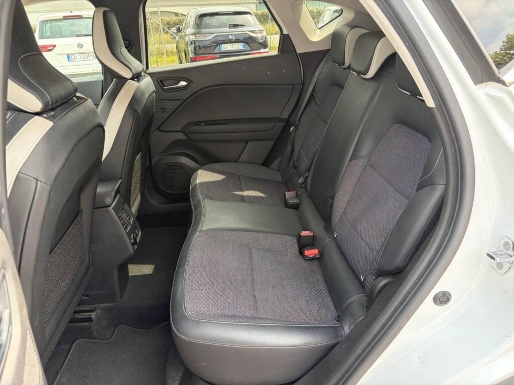 Renault Captur Mild Hybrid 140 CV Intens