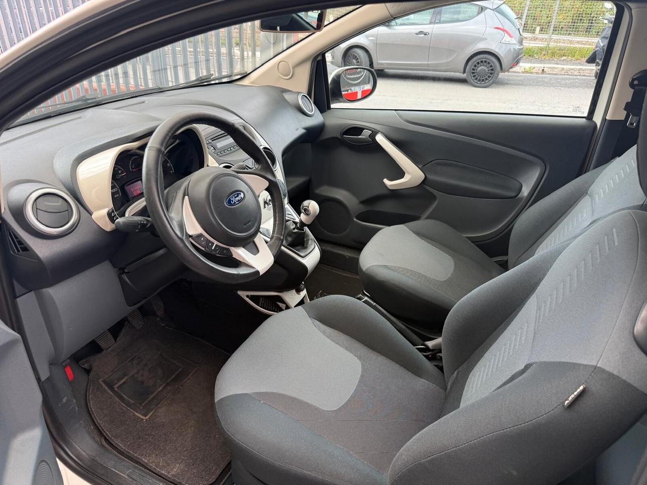 Ford Ka 1.2 BENZ TITANIUM NEOPATENTATI OK
