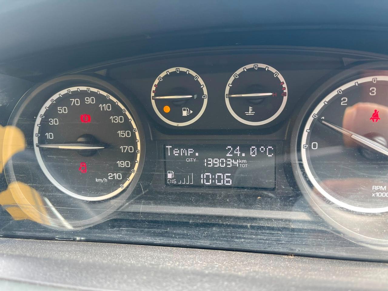 Lancia Ypsilon 0.9 TwinAir 85 CV 5 porte Metano Ecochic Elefantino