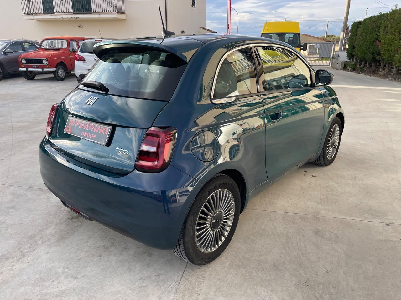 Fiat 500 500e Berlina 43 kWh Business opening edition