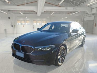 BMW 518 MH48V Business Autom. 4 PORTE BERLINA