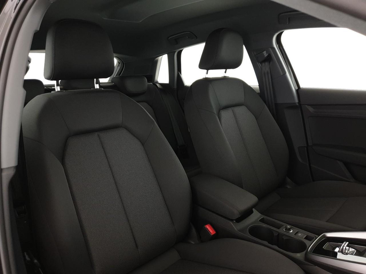 Sportback 30TDI 116CV S tronic Business