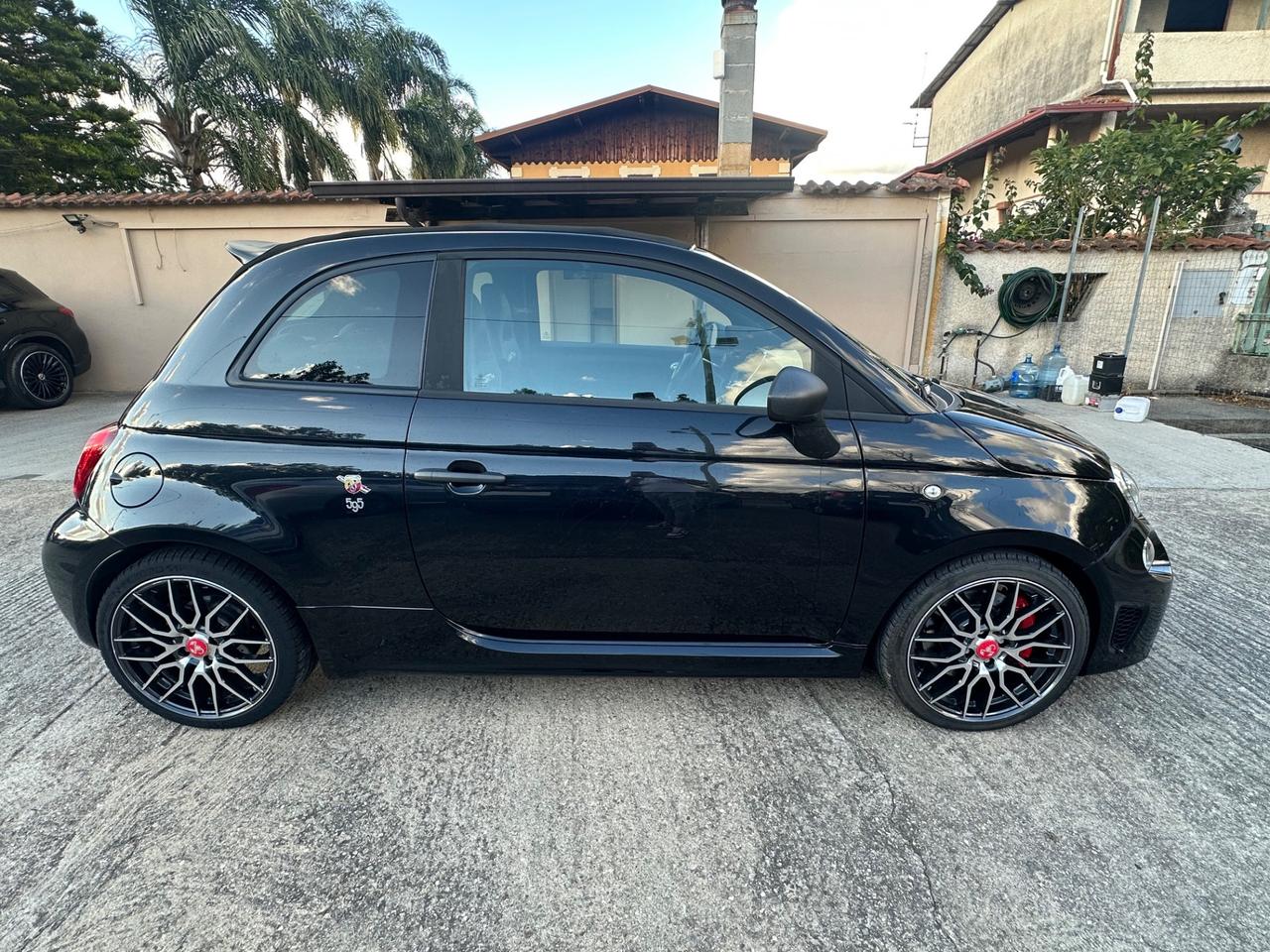Abarth 595 C 1.4 Turbo T-Jet 180 CV Competizione