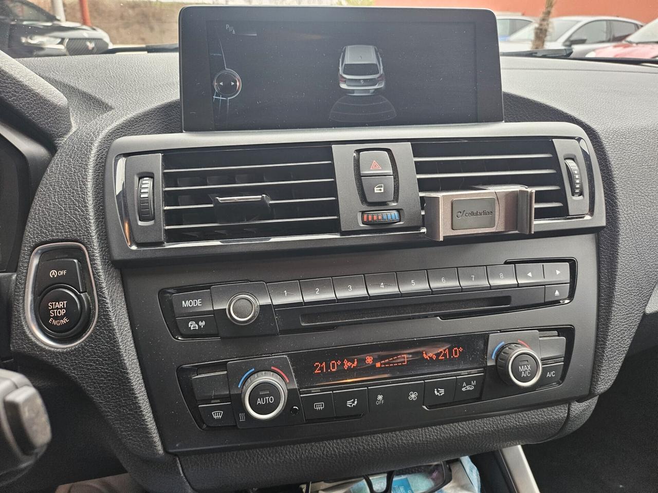 Bmw 118 118d 5p. Unique