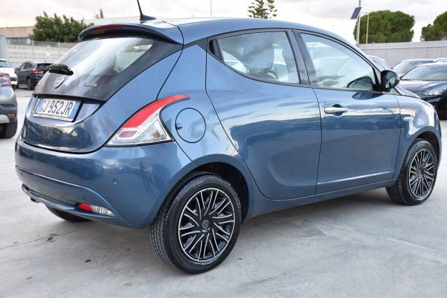 LANCIA Ypsilon 1.0 FireFly 5 porte S&S Hybrid Gold
