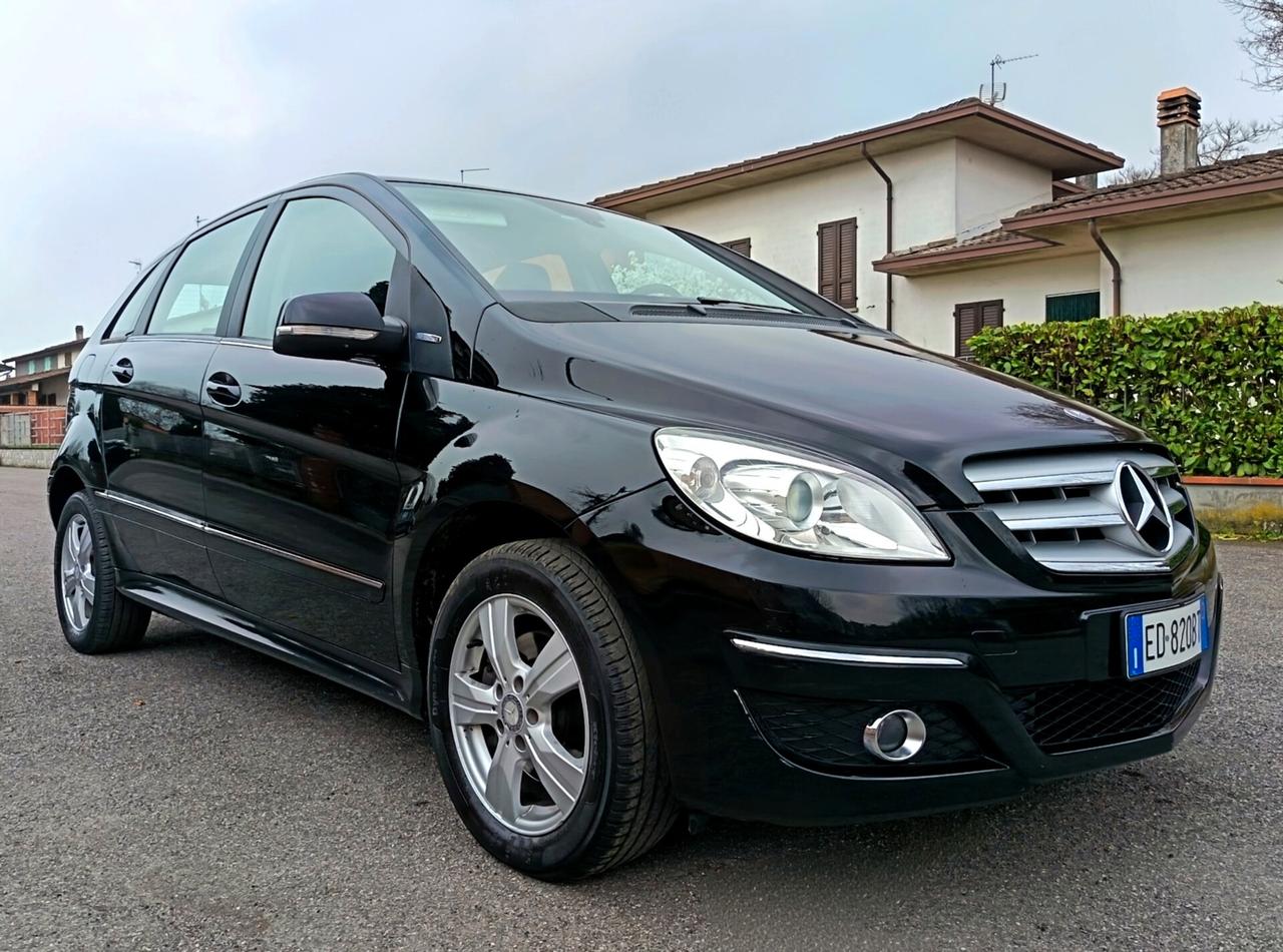 Mercedes-benz B 180 NGT BlueEFFICIENCY Premium
