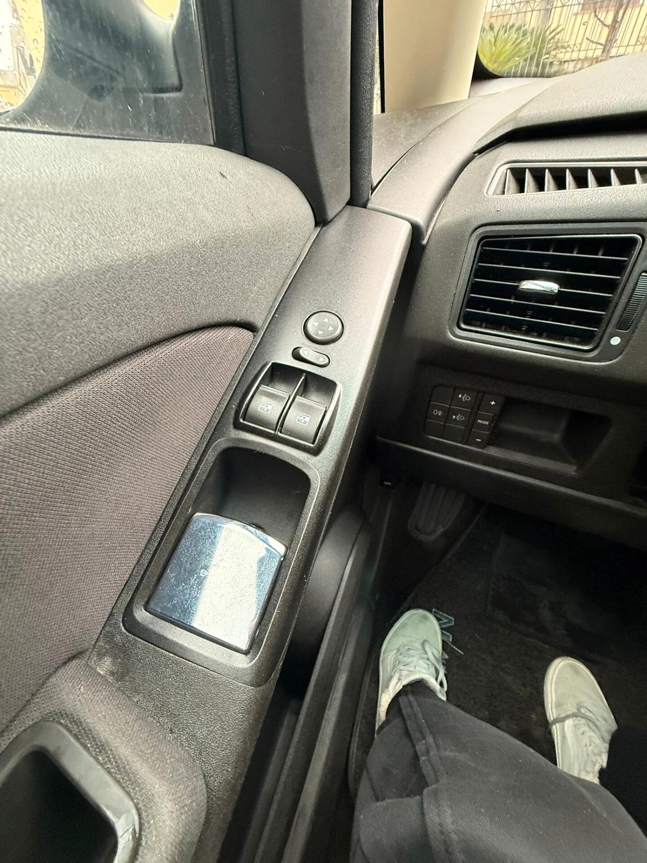 Lancia MUSA 1.4 16V EURO 5 POLTRONA FRAU