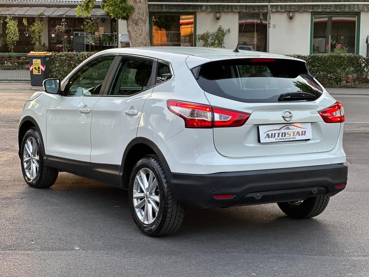 Nissan Qashqai 1.6 dCi 2WD Tekna 2015
