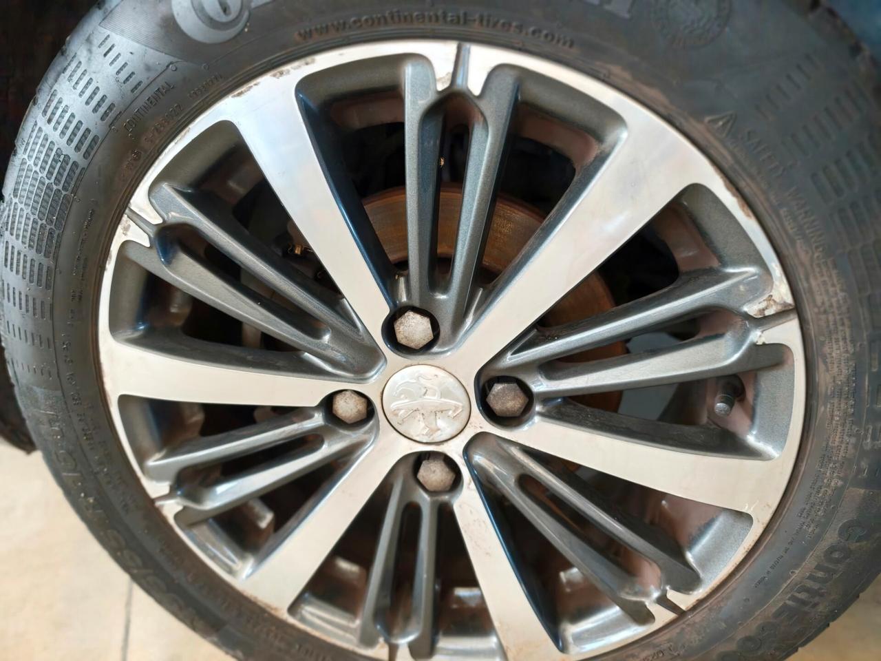 Peugeot 208 BlueHDi 100 S&S 5 porte Allure PARI AL NUOVO