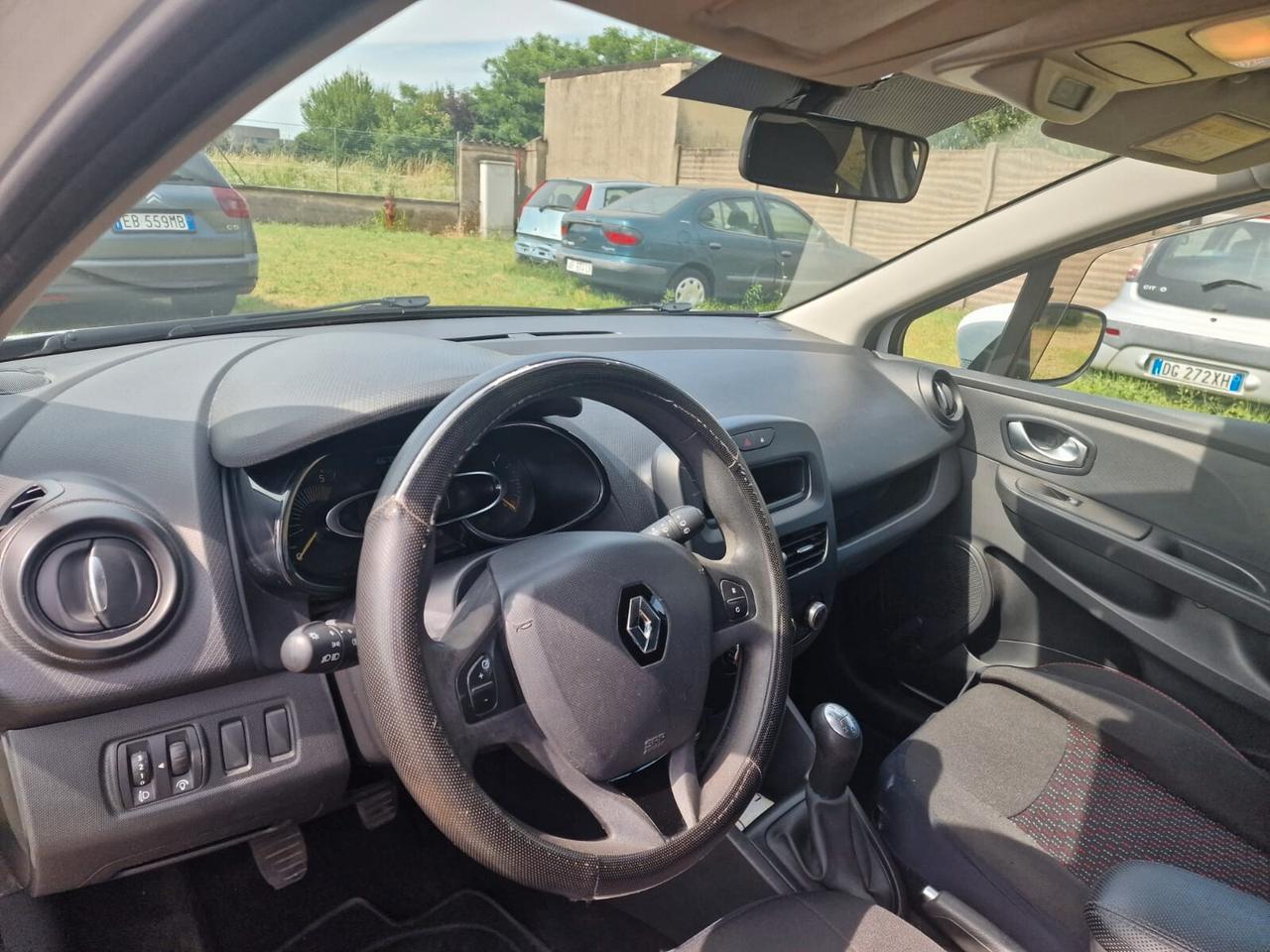 Renault Clio 1.5 dCi 75CV ADATTA NEOPATENTATI